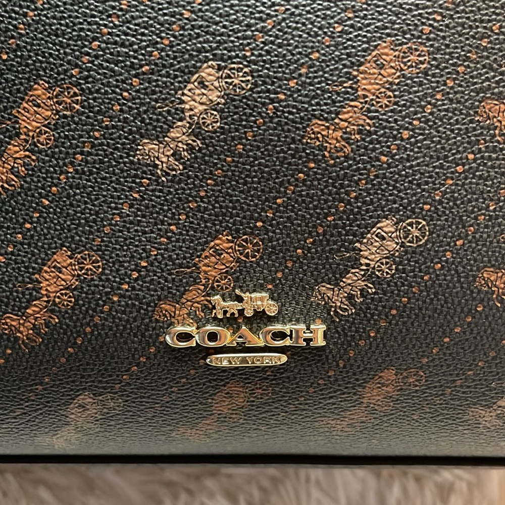 🤎Tote 27 With Horse And Carriage Dot Print - Picture 2 of 12